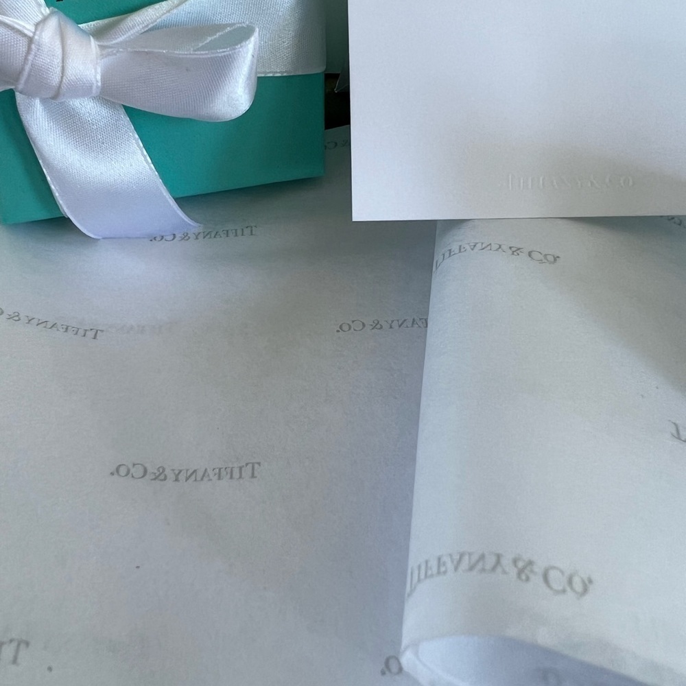 Tiffany presentation bundle - Picture 5 of 8